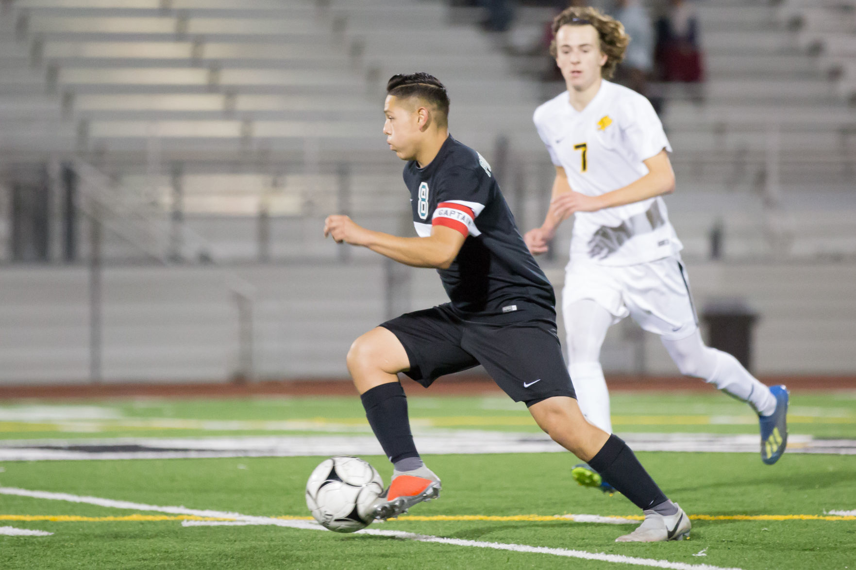 010419 Pioneer Valley vs SLO Soccer 012.jpg